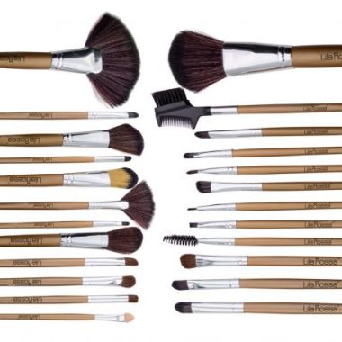 Seturile de pensule din trusele de machiaj